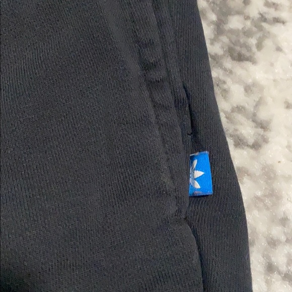 Adidas leaf logo crew neck sweatshirt size L EUC - Picture 4 of 9